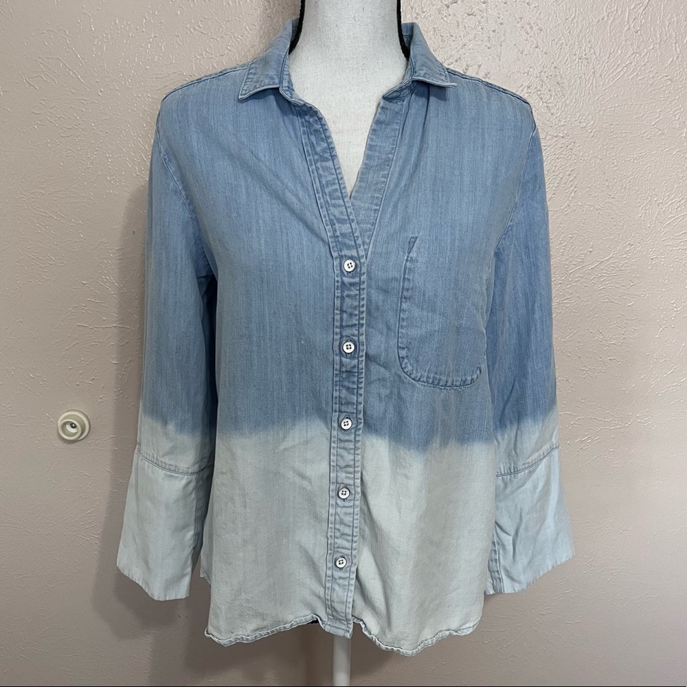 Cloth & Stone Anthro Blue Chambray Ombre Button-down Shirt Womens Size Small